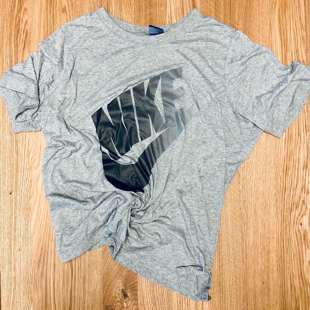 BOGO: Nike tshirt